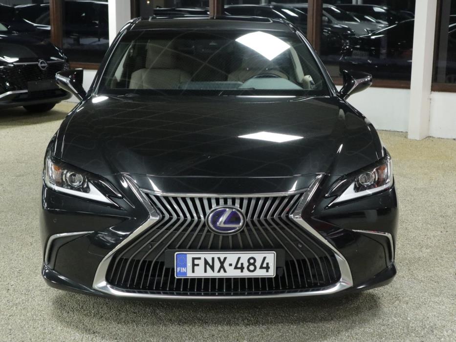 LEXUS ES 2019