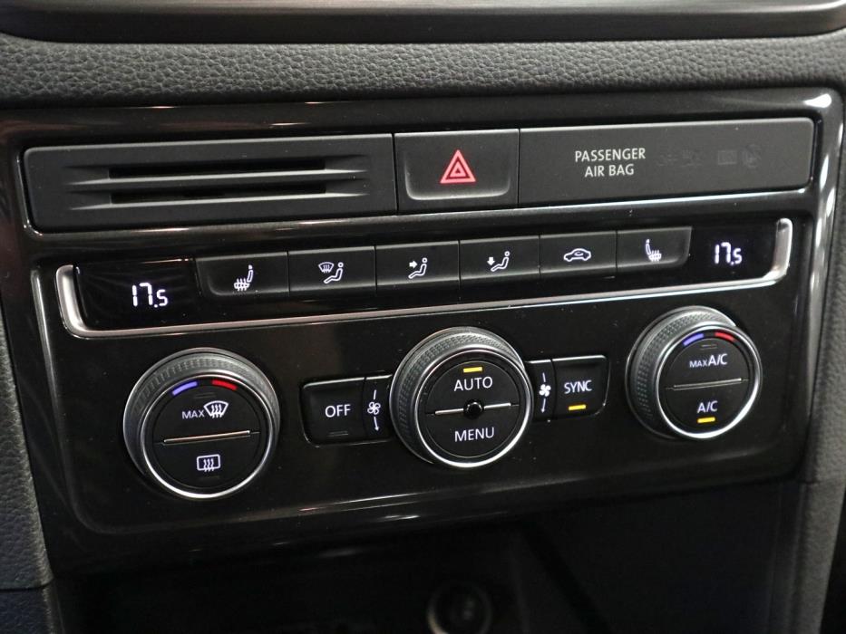 VOLKSWAGEN Golf Sportsvan 2019