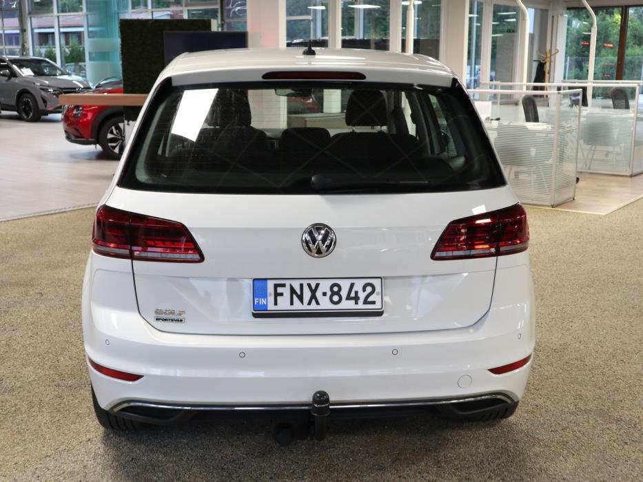 VOLKSWAGEN Golf Sportsvan 2019