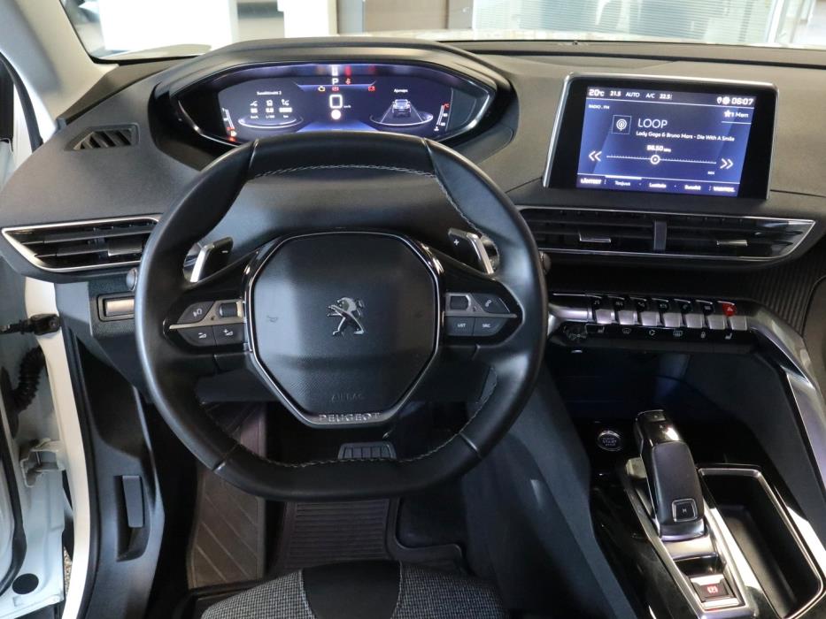 PEUGEOT 3008 2020