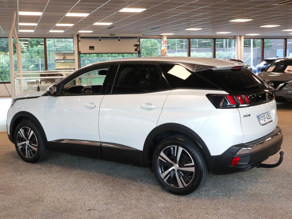 PEUGEOT 3008 2020