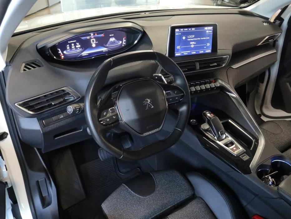 PEUGEOT 3008 2020