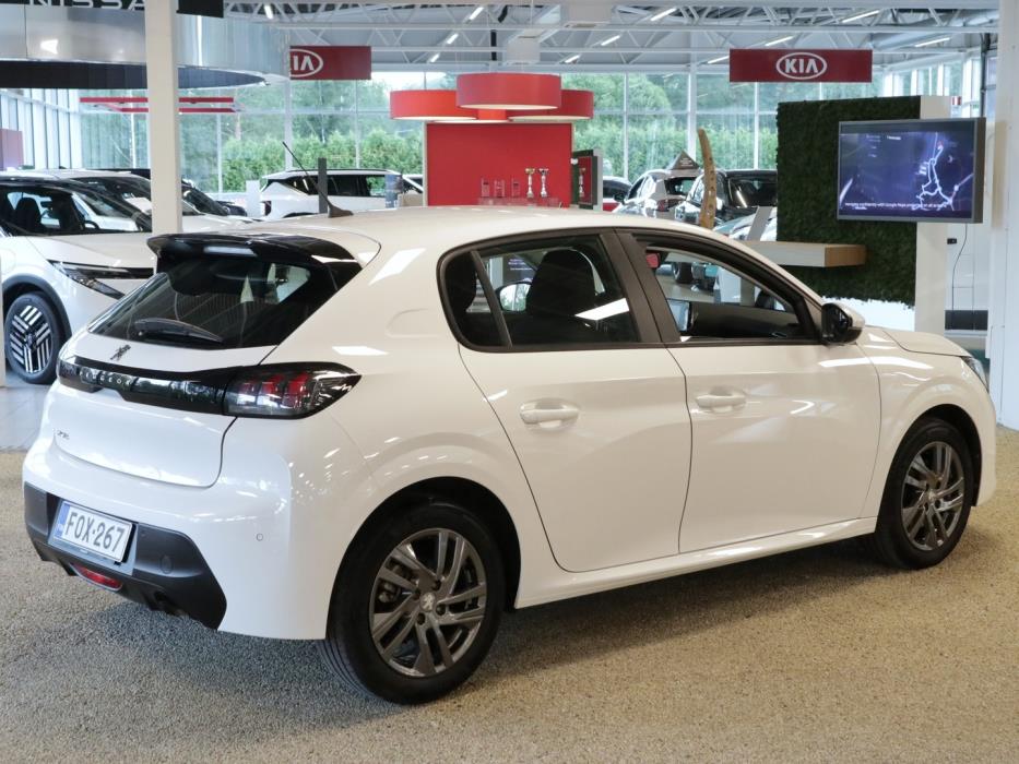 PEUGEOT 208 2021