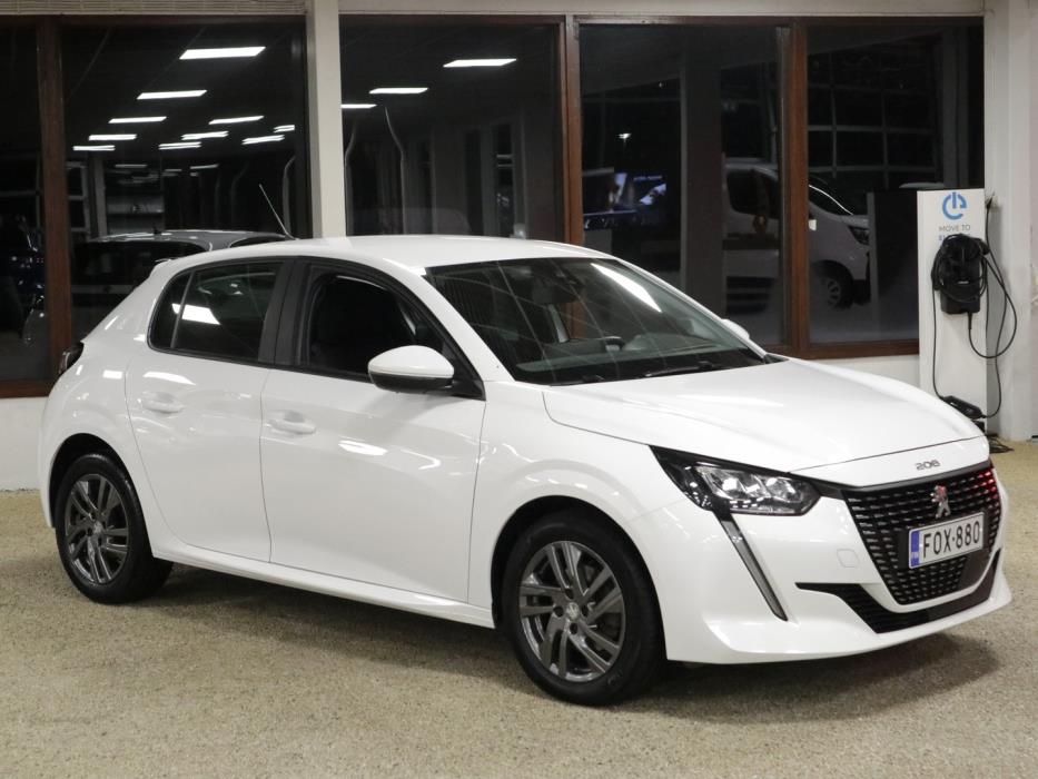 PEUGEOT 208 2021