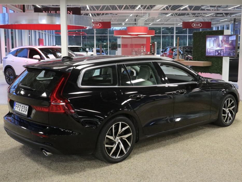 VOLVO V60 2020