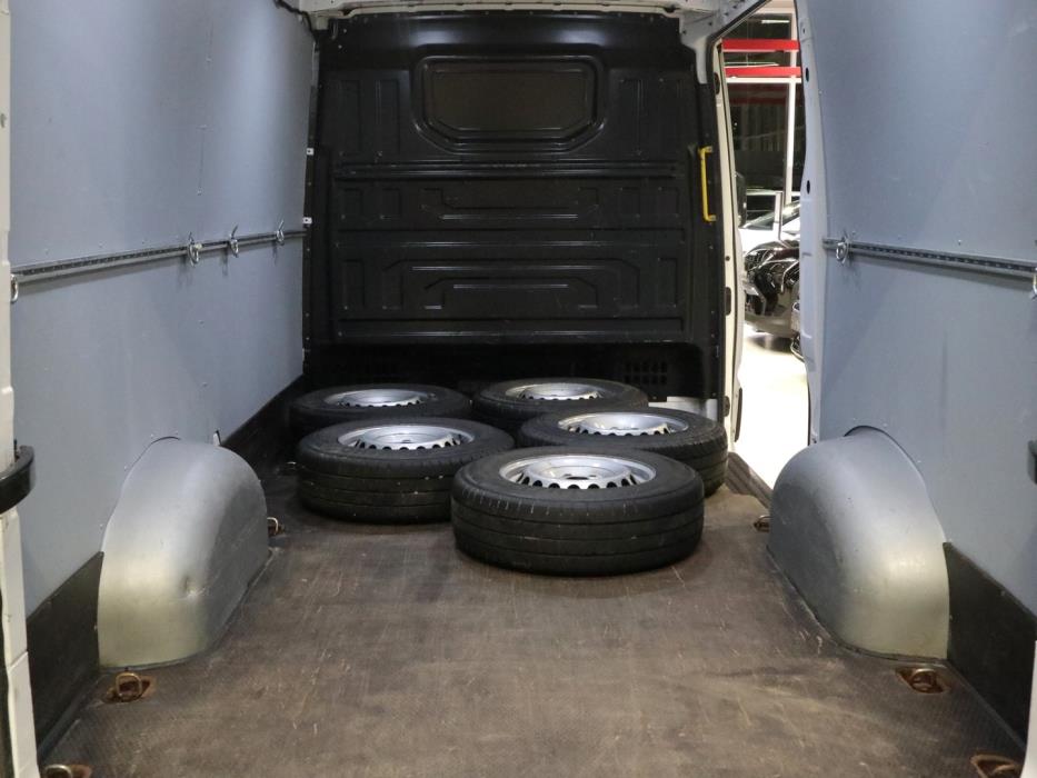 VOLKSWAGEN Crafter 2021