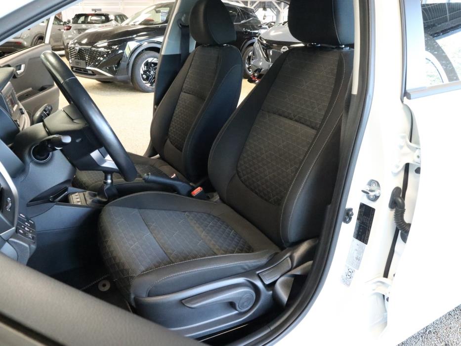 KIA Rio 2023
