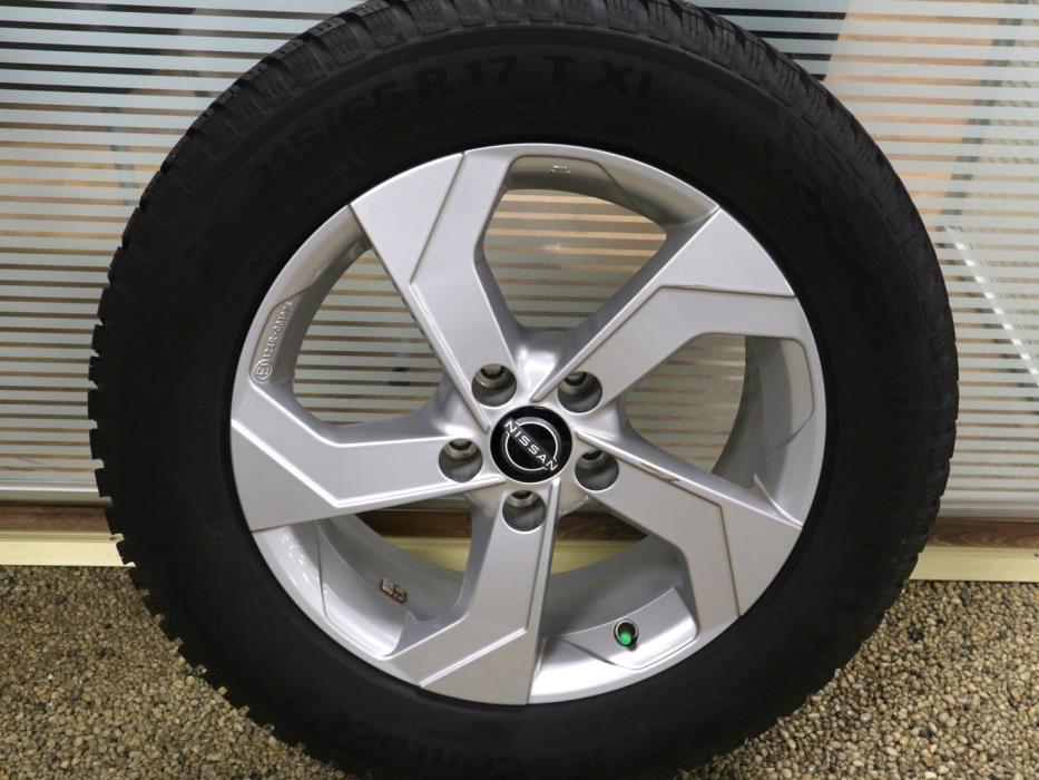 NISSAN Qashqai 2023
