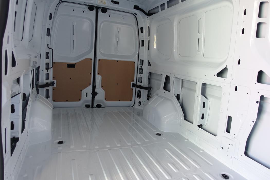 NISSAN Interstar 2026