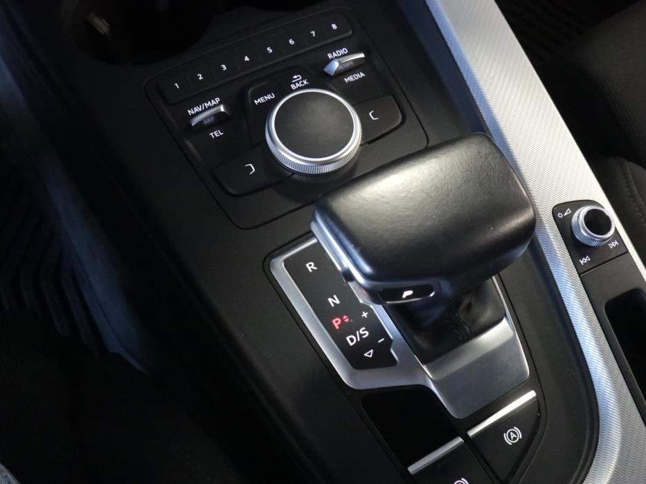 AUDI A4 2016