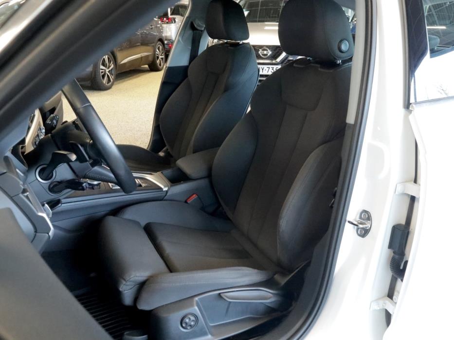 AUDI A4 2016