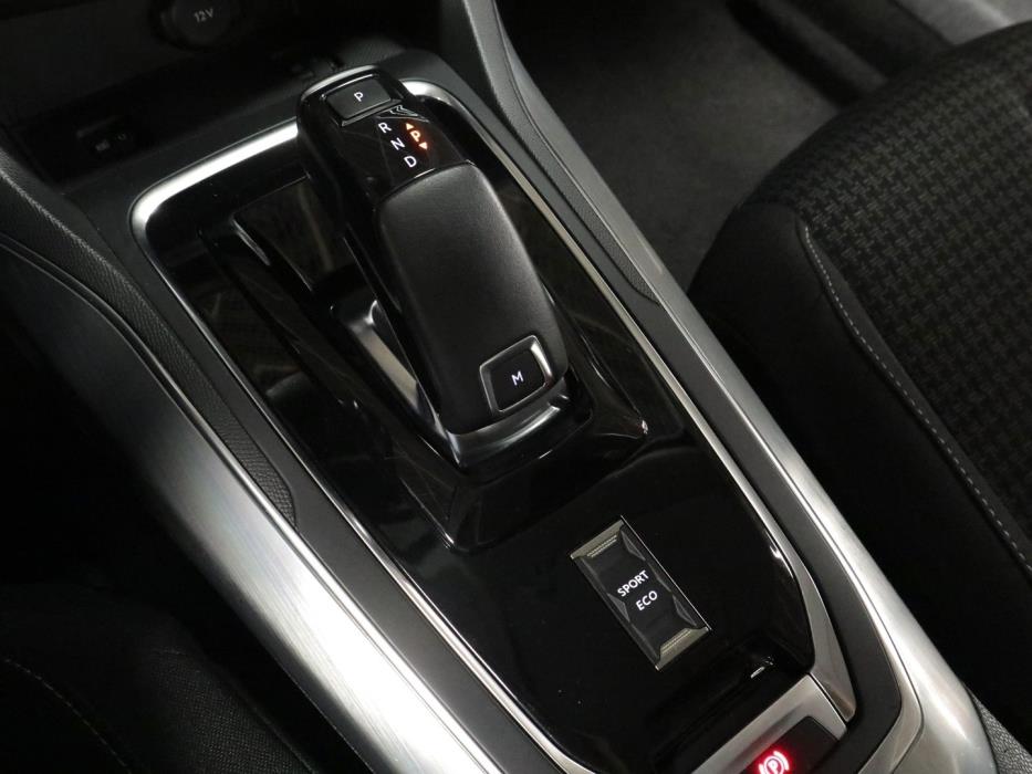 PEUGEOT 308 2018