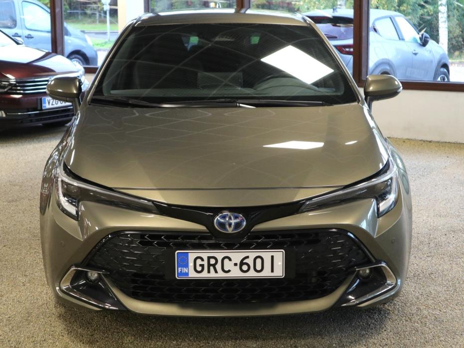TOYOTA Corolla 2024