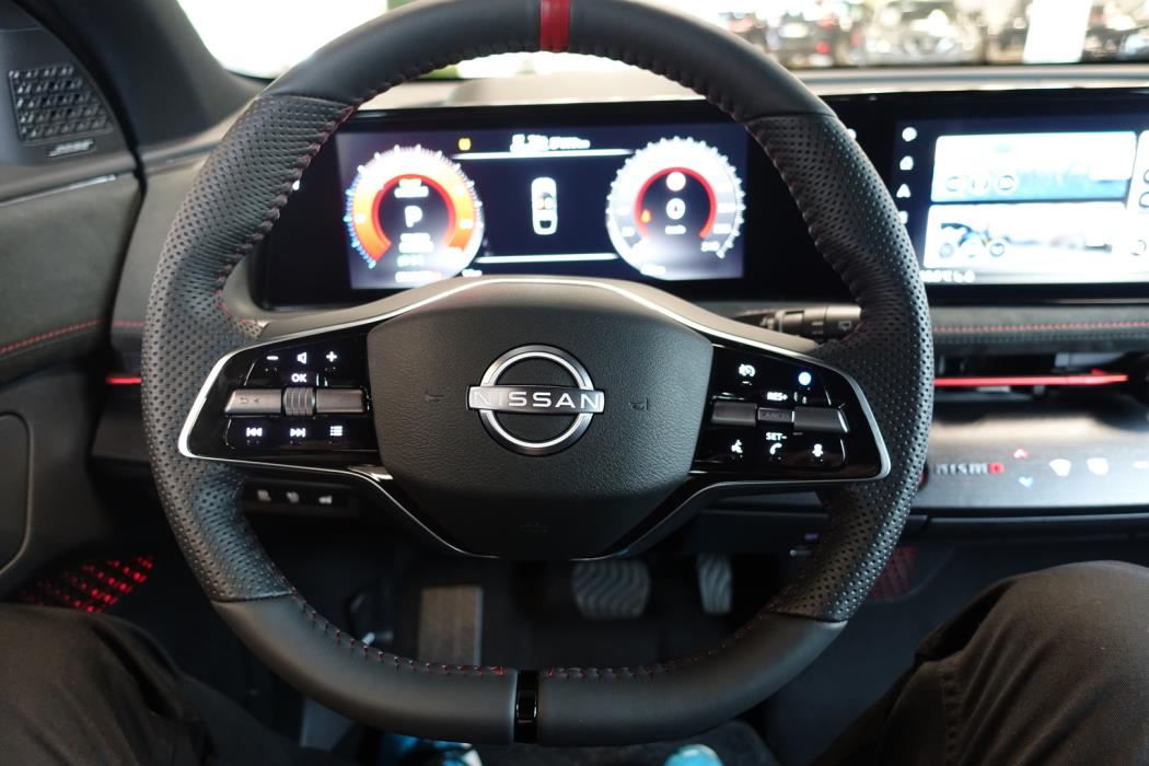 NISSAN Ariya 2026