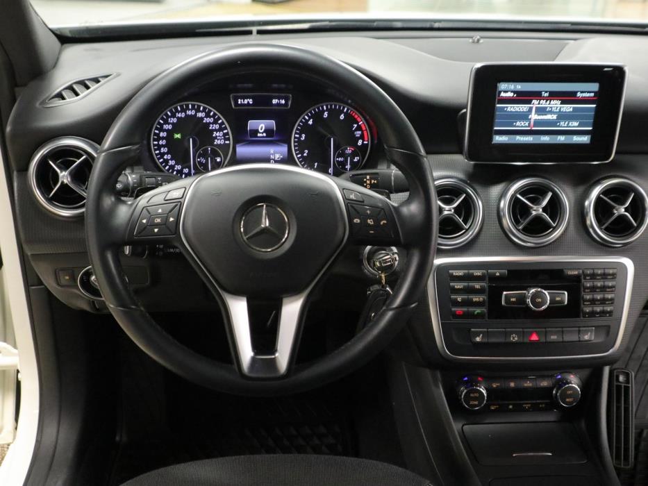 MERCEDES-BENZ A 2014