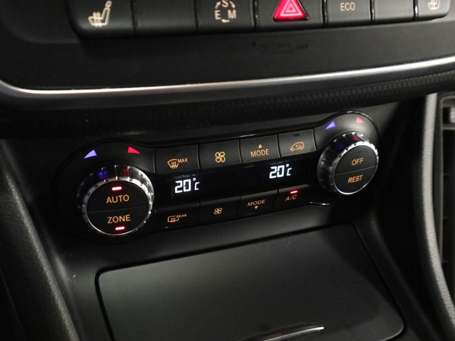 MERCEDES-BENZ A 2014