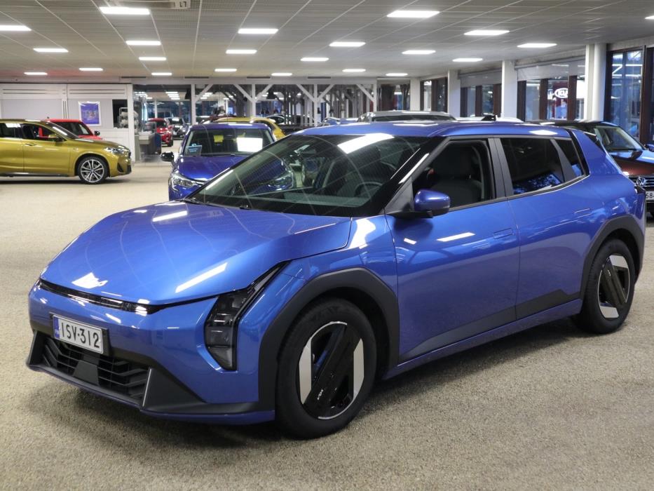 KIA EV4 2025