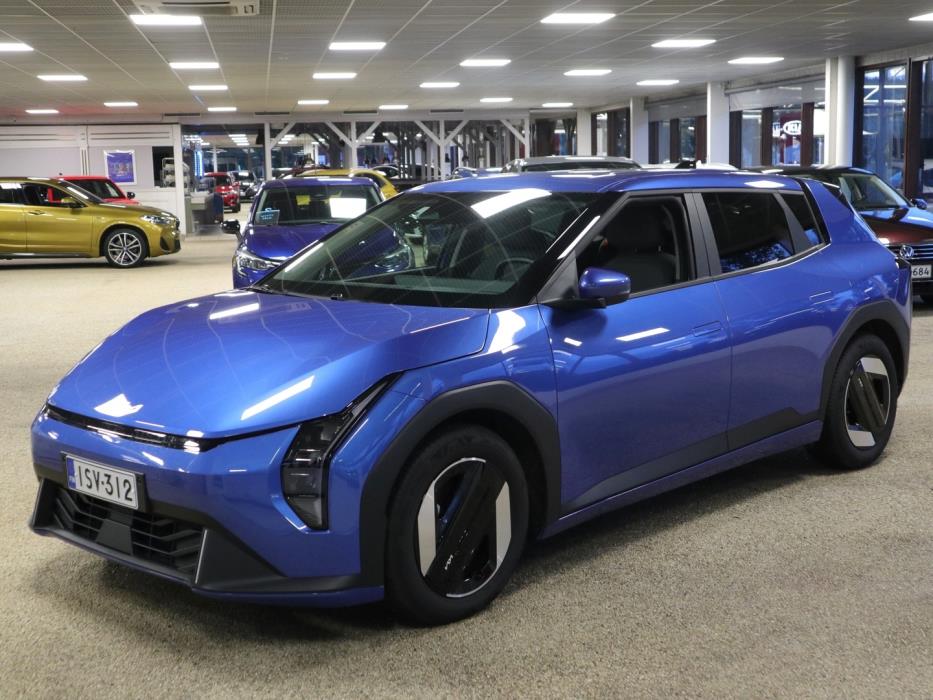 KIA EV4 2025