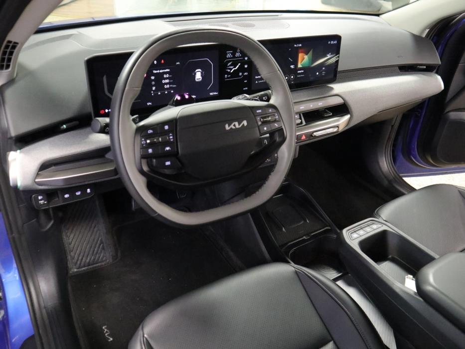 KIA EV4 2025