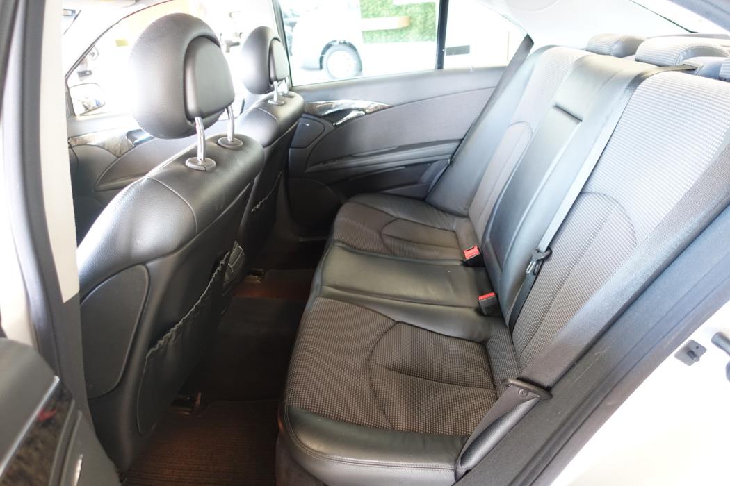 MERCEDES-BENZ E 2005