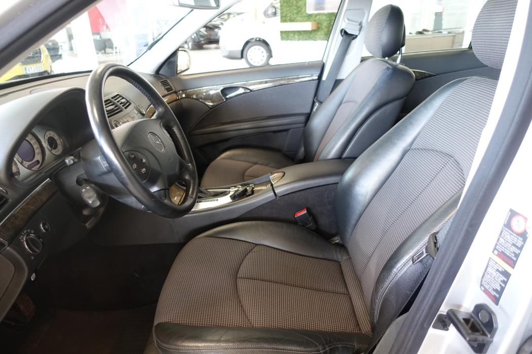 MERCEDES-BENZ E 2005