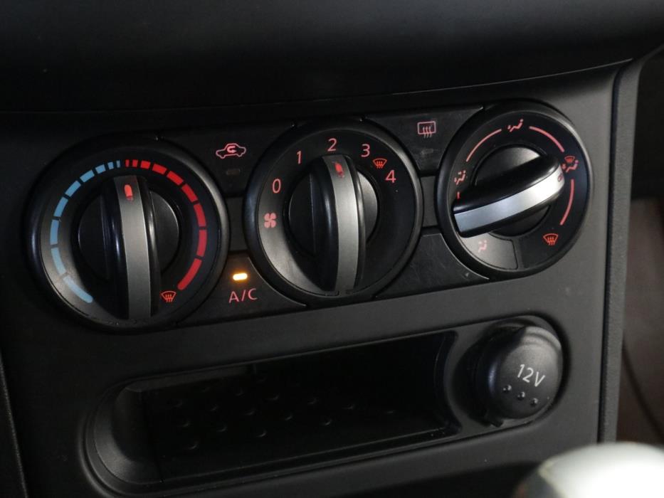 NISSAN Qashqai 2011