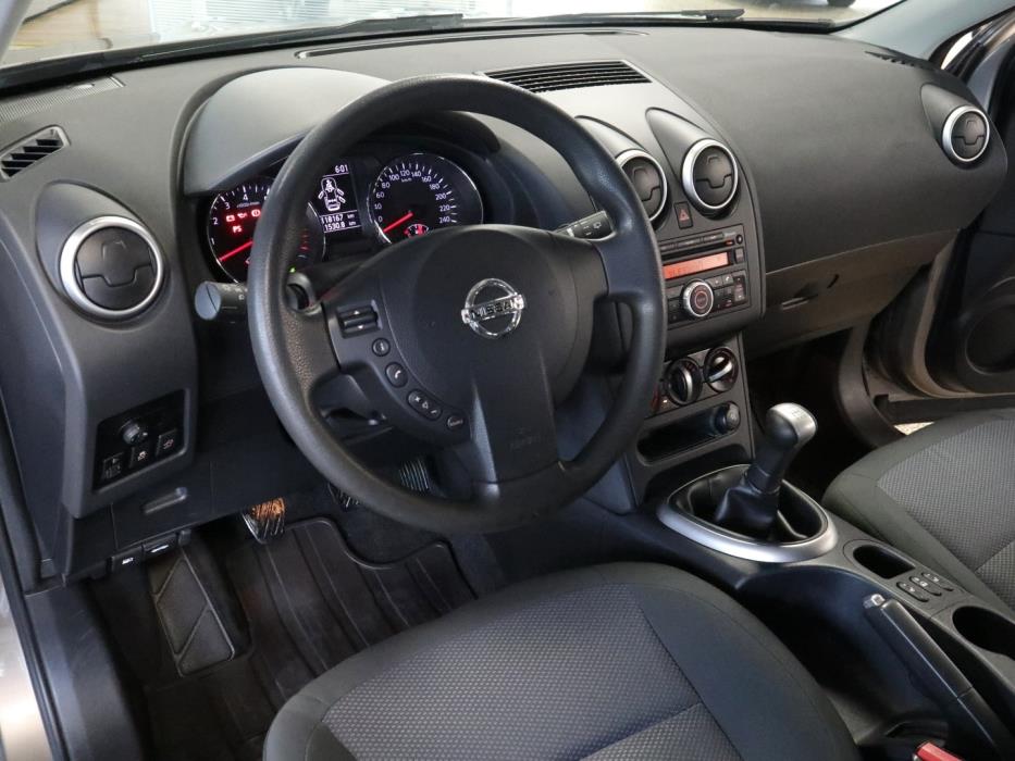NISSAN Qashqai 2011