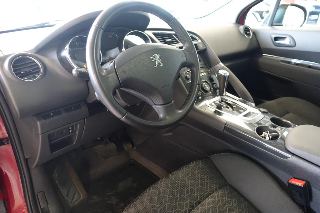 PEUGEOT 3008 2015