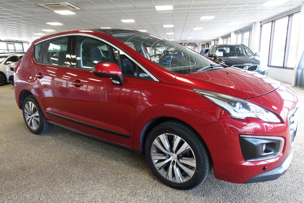 PEUGEOT 3008 2015