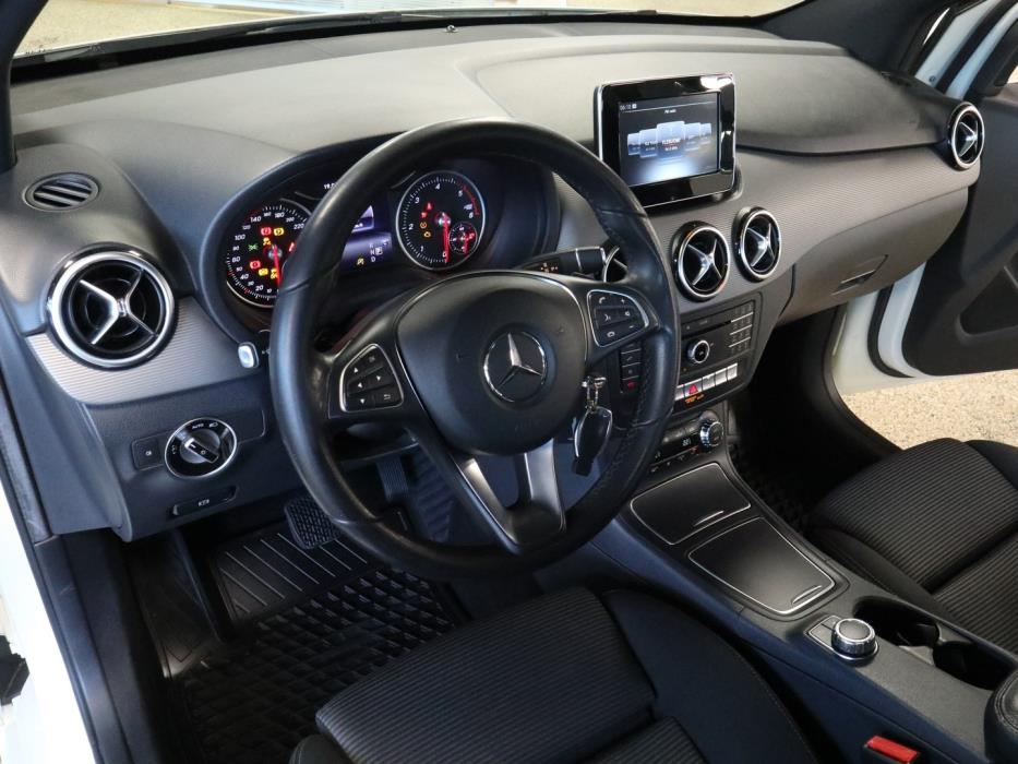 MERCEDES-BENZ B 2017