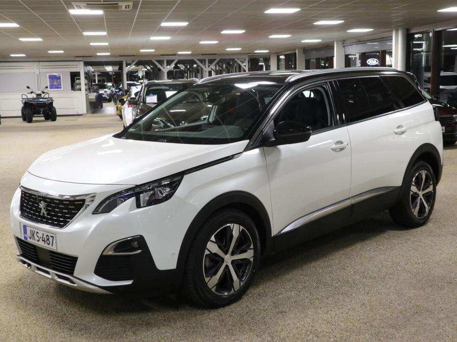 PEUGEOT 5008 2018