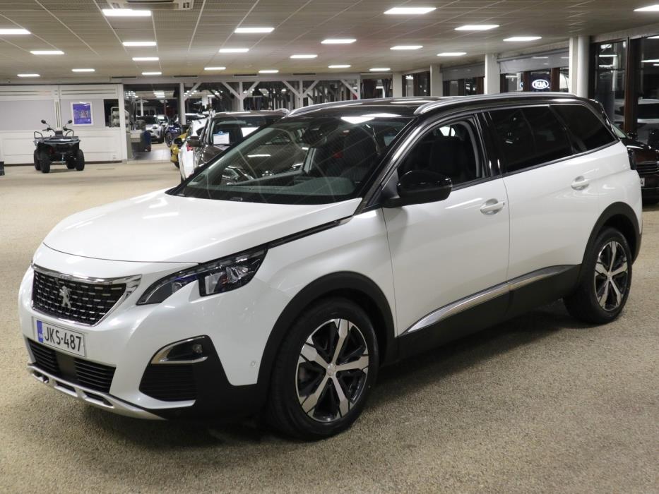 PEUGEOT 5008 2018
