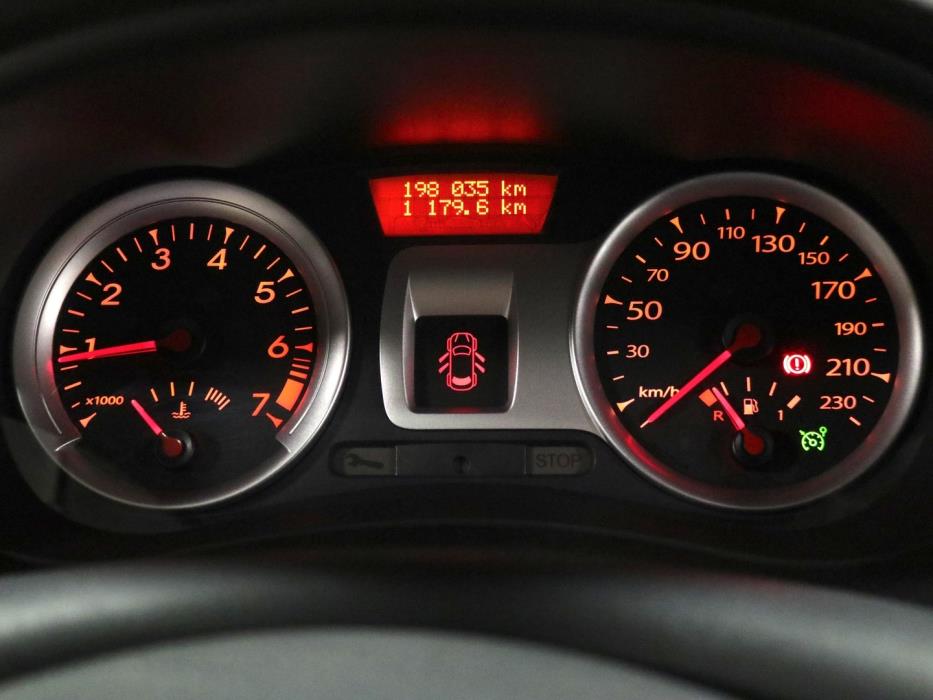 RENAULT Clio III 2009