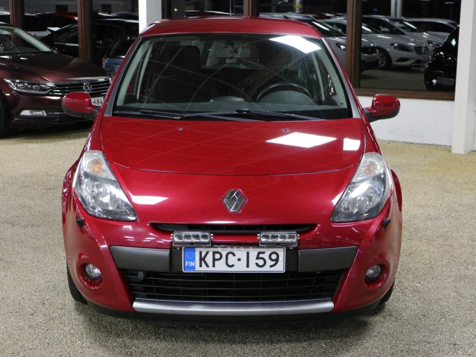 RENAULT Clio III 2009