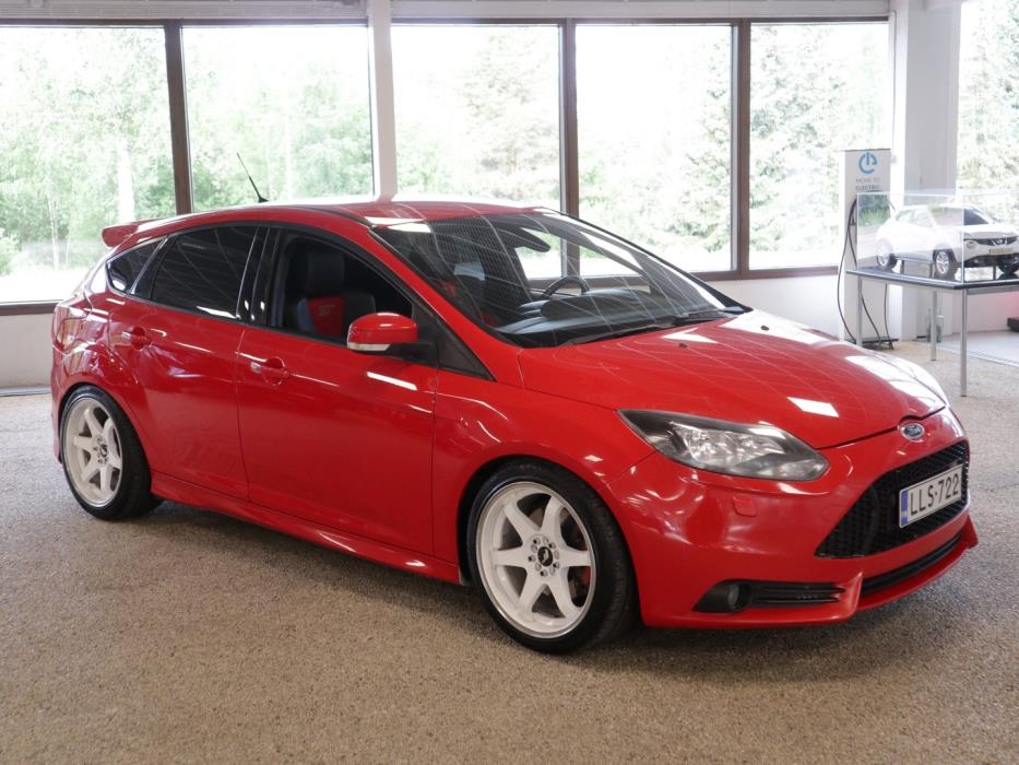 FORD Focus 2013