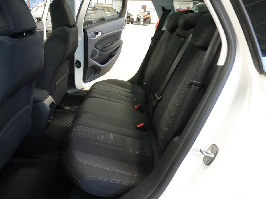 PEUGEOT 308 2016