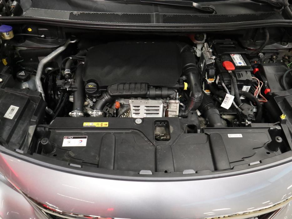 PEUGEOT 3008 2017