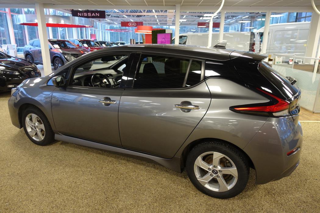 NISSAN Leaf 2022