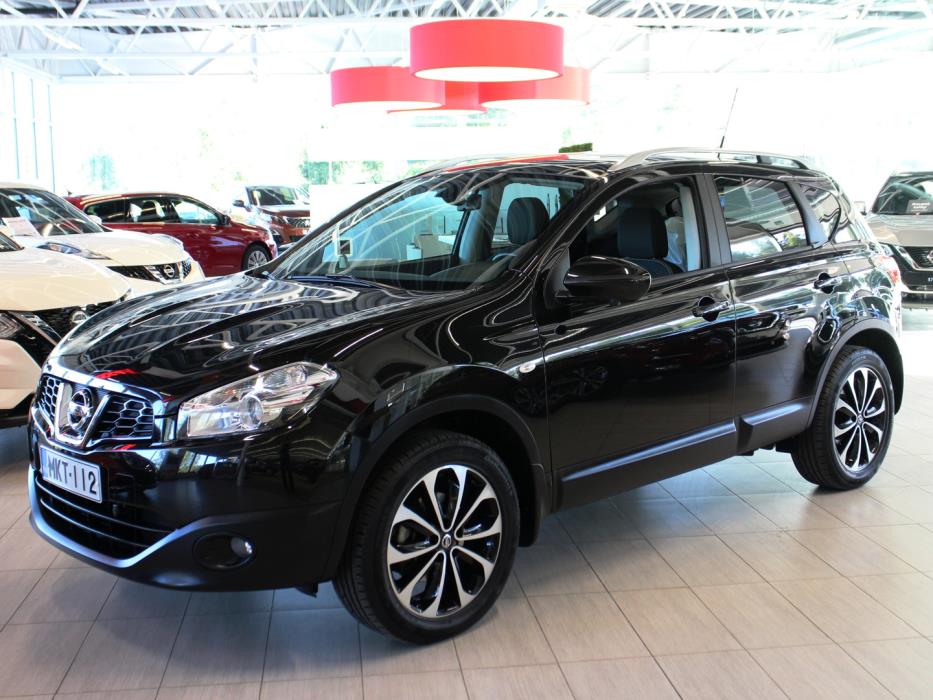 NISSAN Qashqai 2012