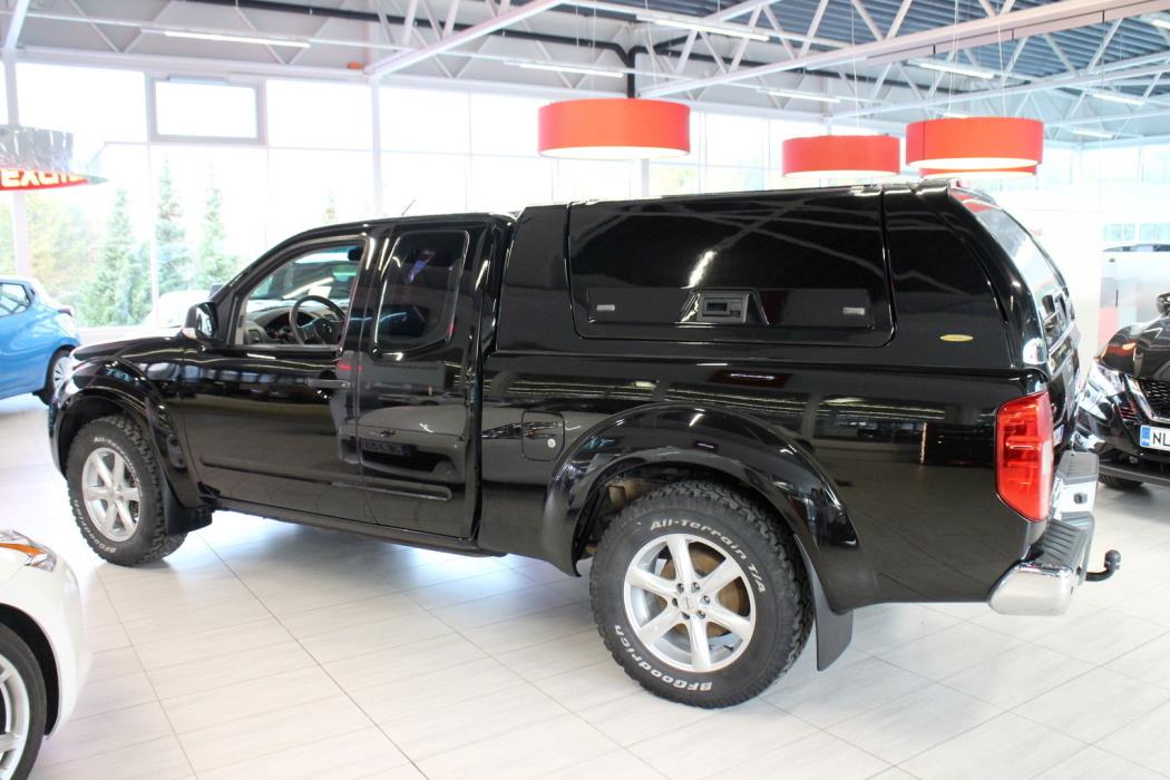 NISSAN Navara 2013