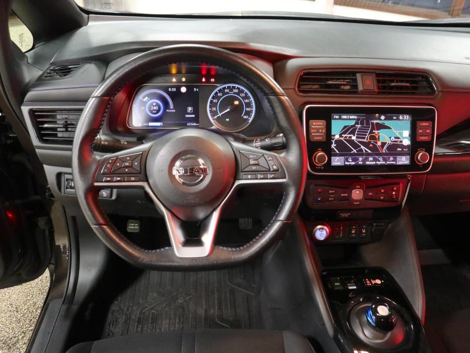 NISSAN LEAF 2022
