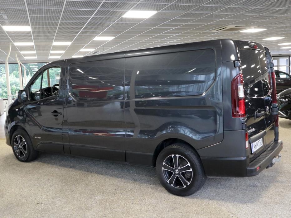 NISSAN NV300 2021