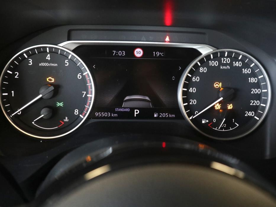 NISSAN Qashqai 2022