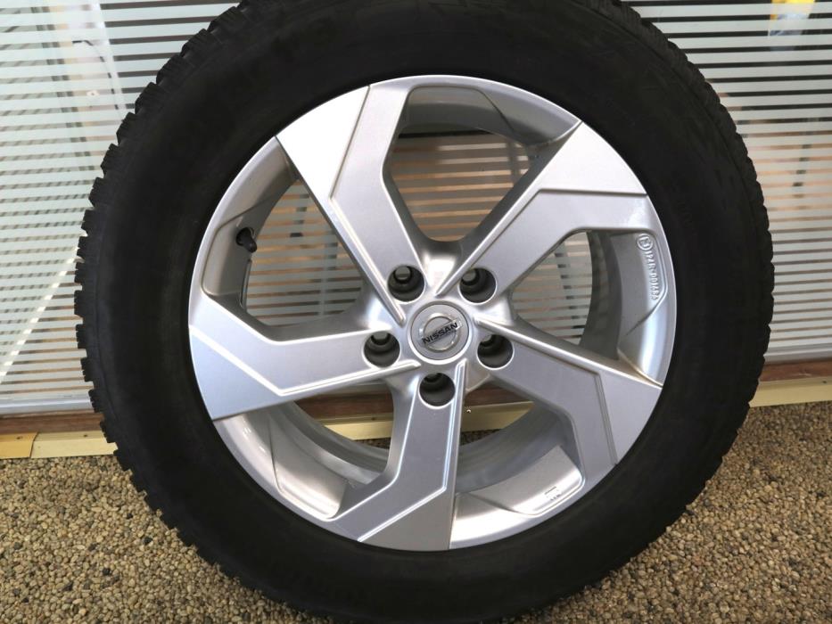 NISSAN Qashqai 2022