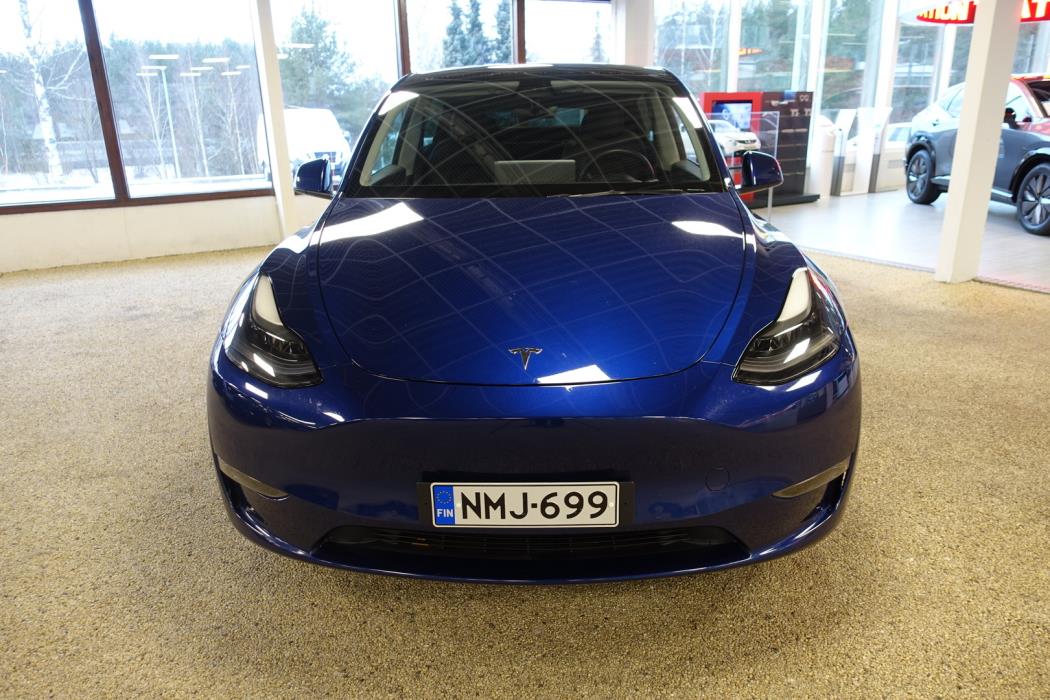 TESLA Model Y 2022