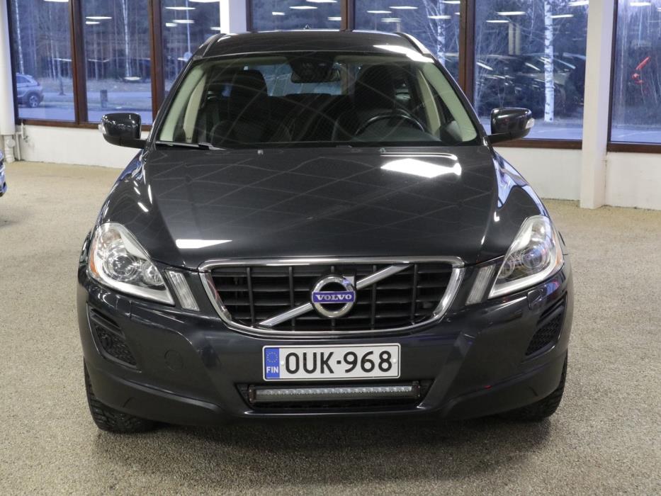 VOLVO XC60 2011