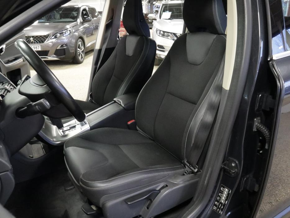VOLVO XC60 2011