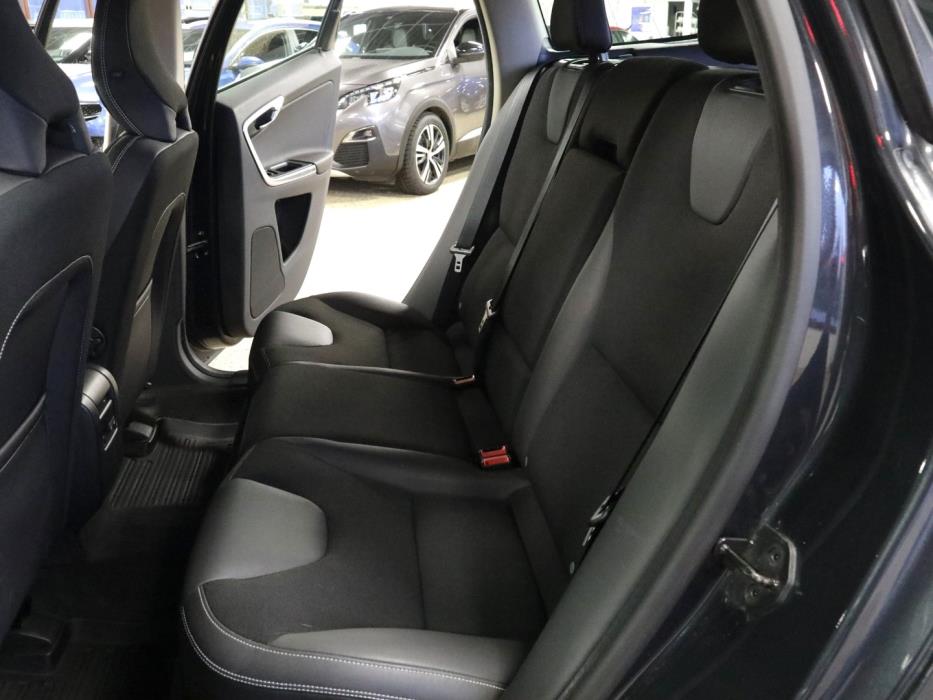 VOLVO XC60 2011