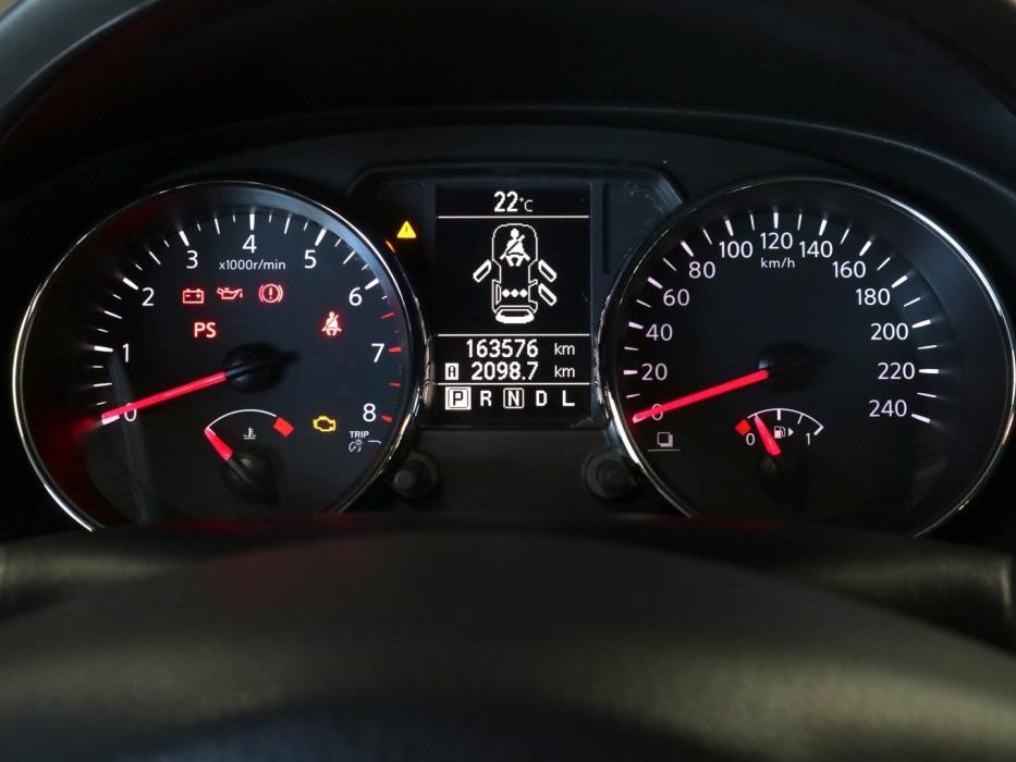 NISSAN Qashqai 2013