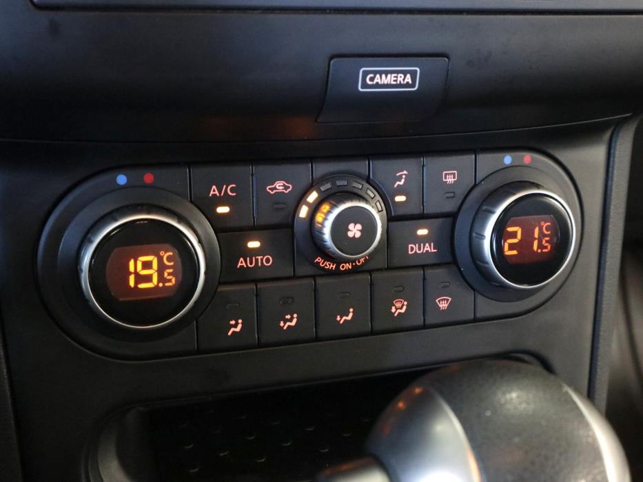 NISSAN Qashqai 2013
